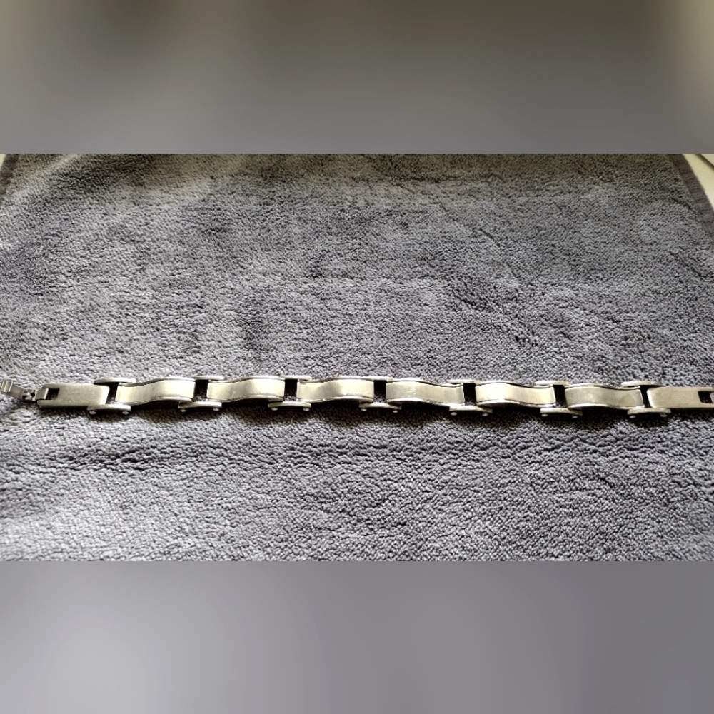 Stainless steel men's bracelet